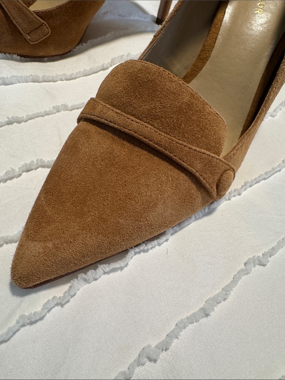 Ann Taylor Brown Suede Pointed-Toe Pumps - Picture 3 of 5